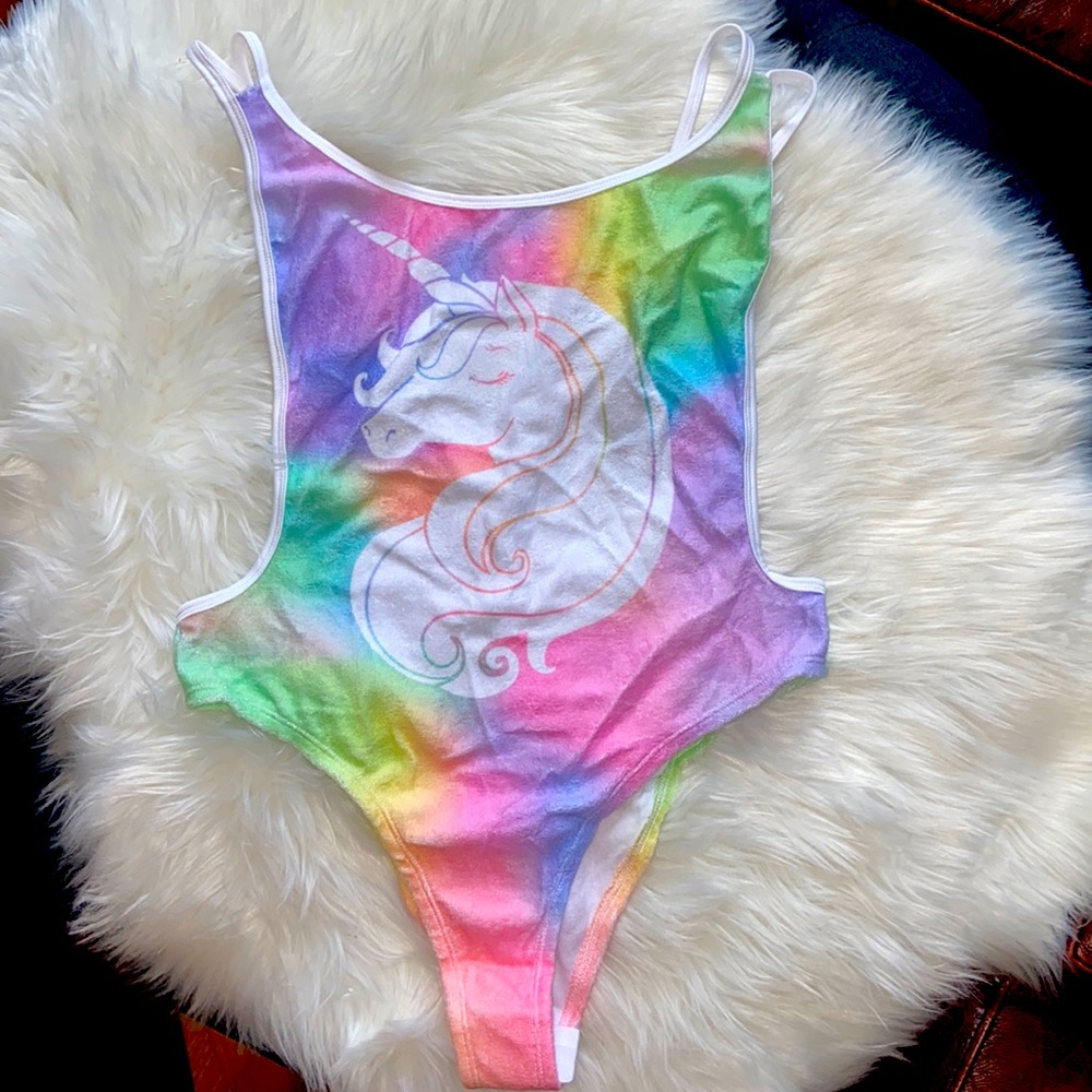 Unicorn 🦄 Bodysuit Sz M
